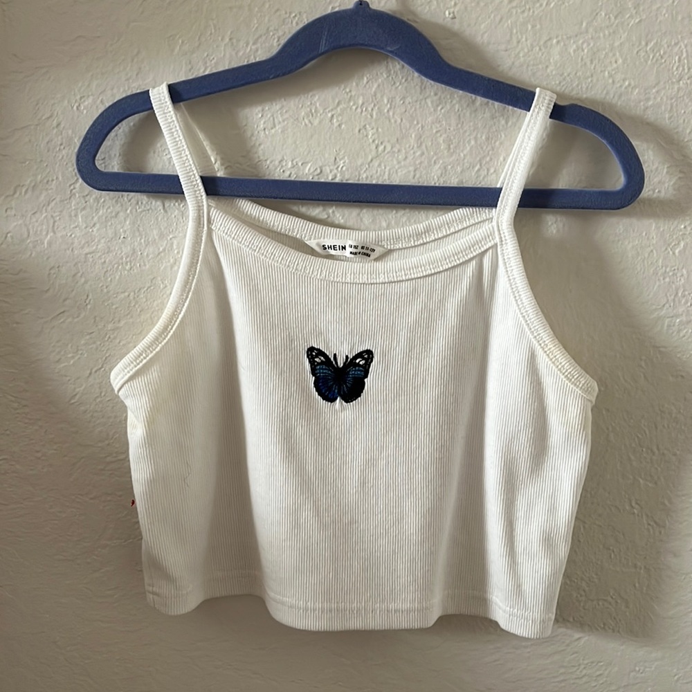 Girls cropped tank top in the size 11-12 from Shein